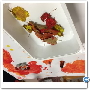 Autunno: coloriamo le foglie